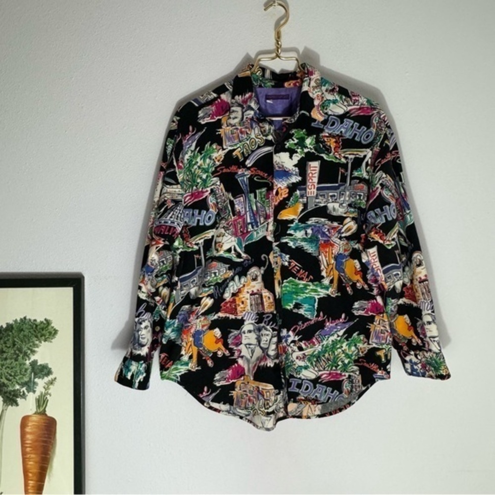 Espirit Sport all over print landmark button up size M